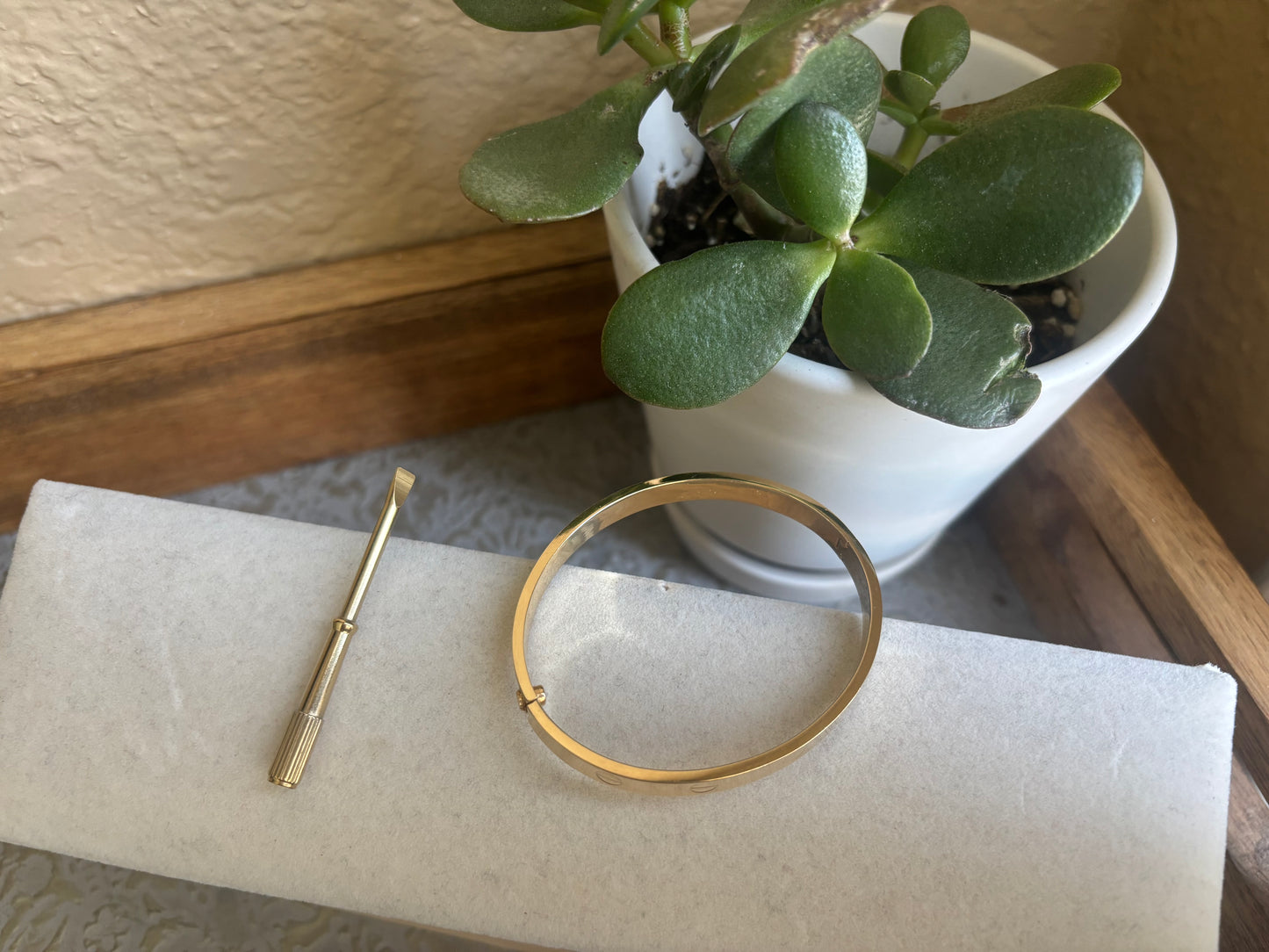 18K Real Gold Bangle sz16
