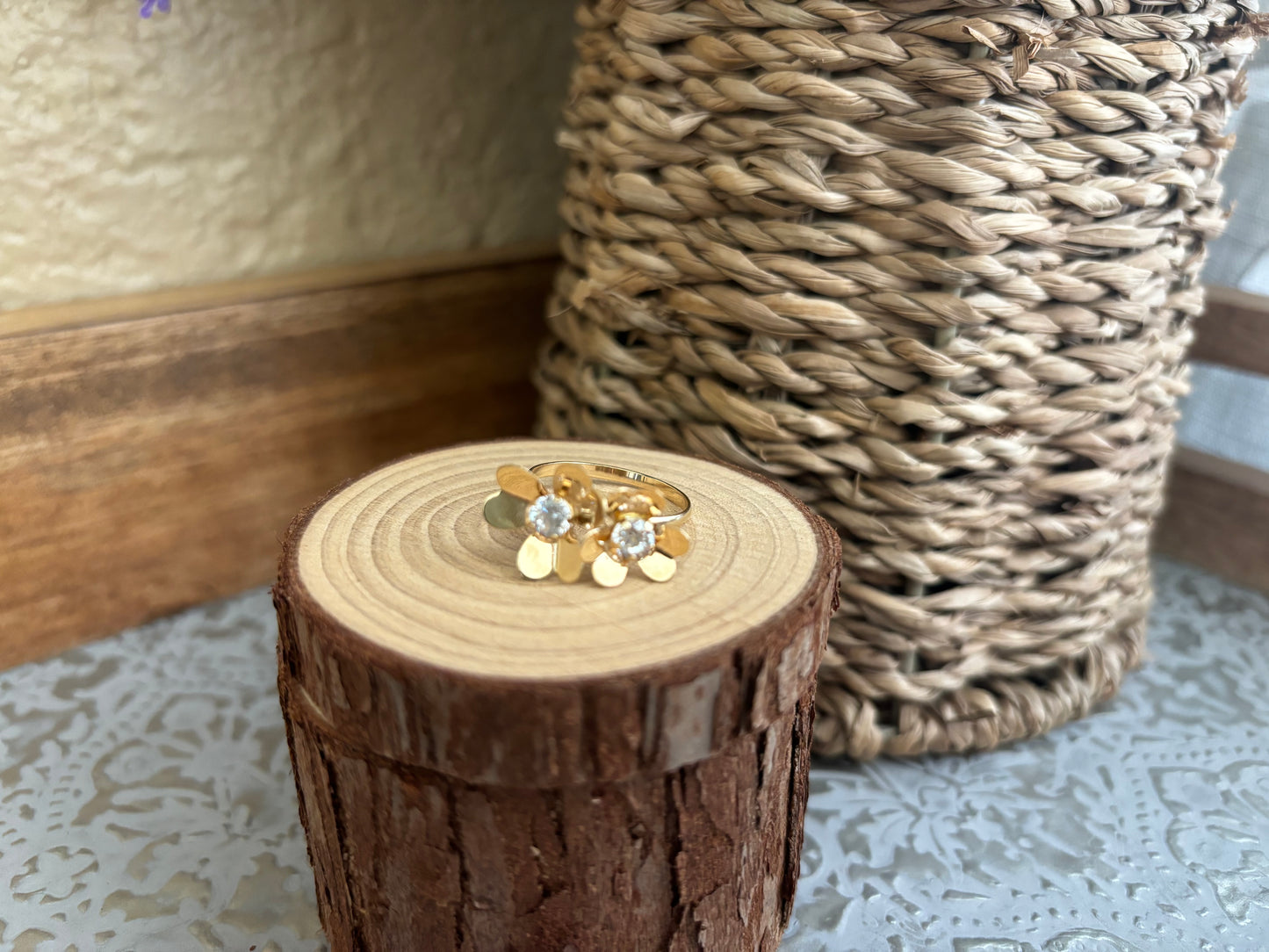 18K Real Gold ring Sz 7