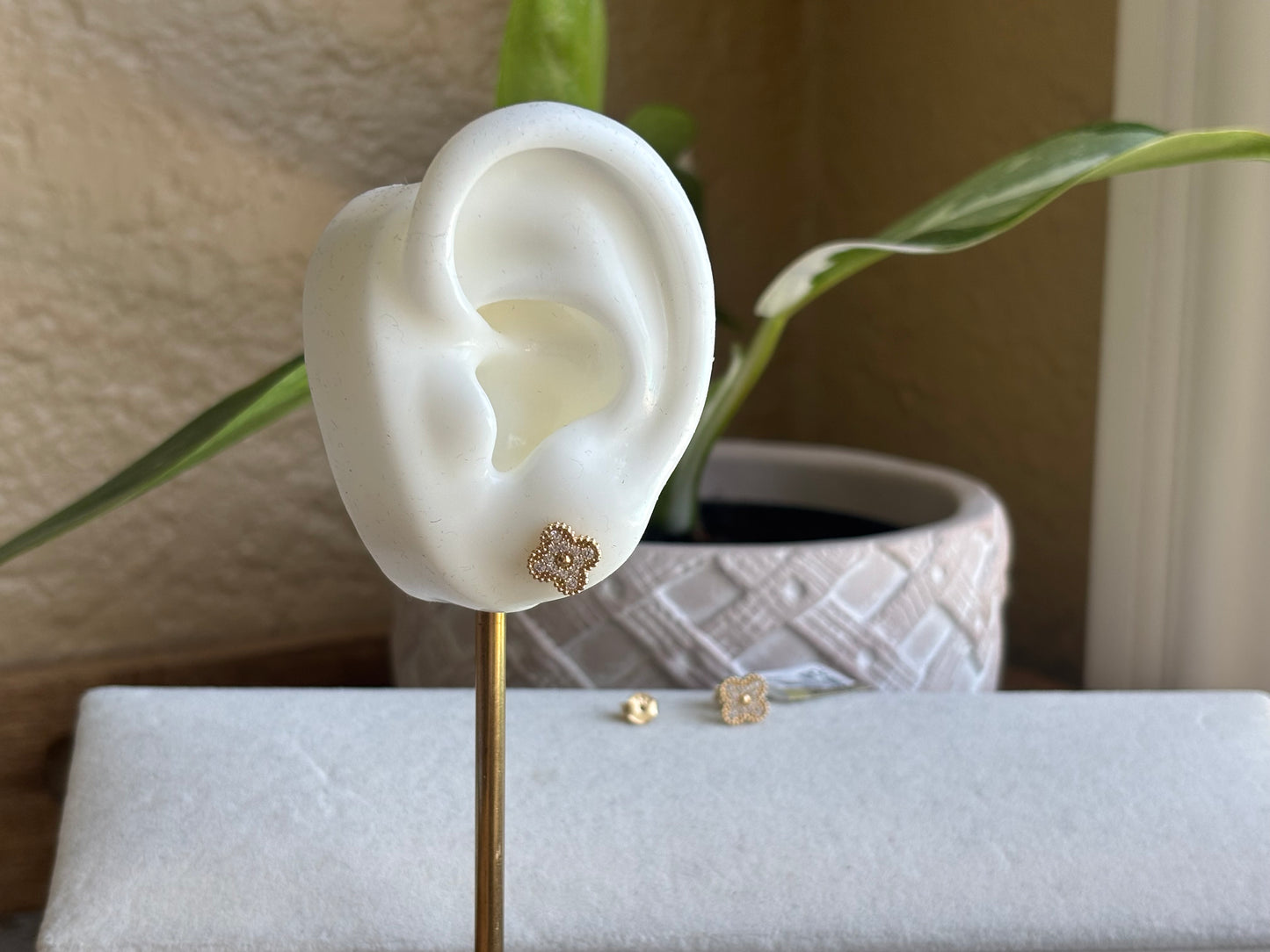 18K Real Gold Stud