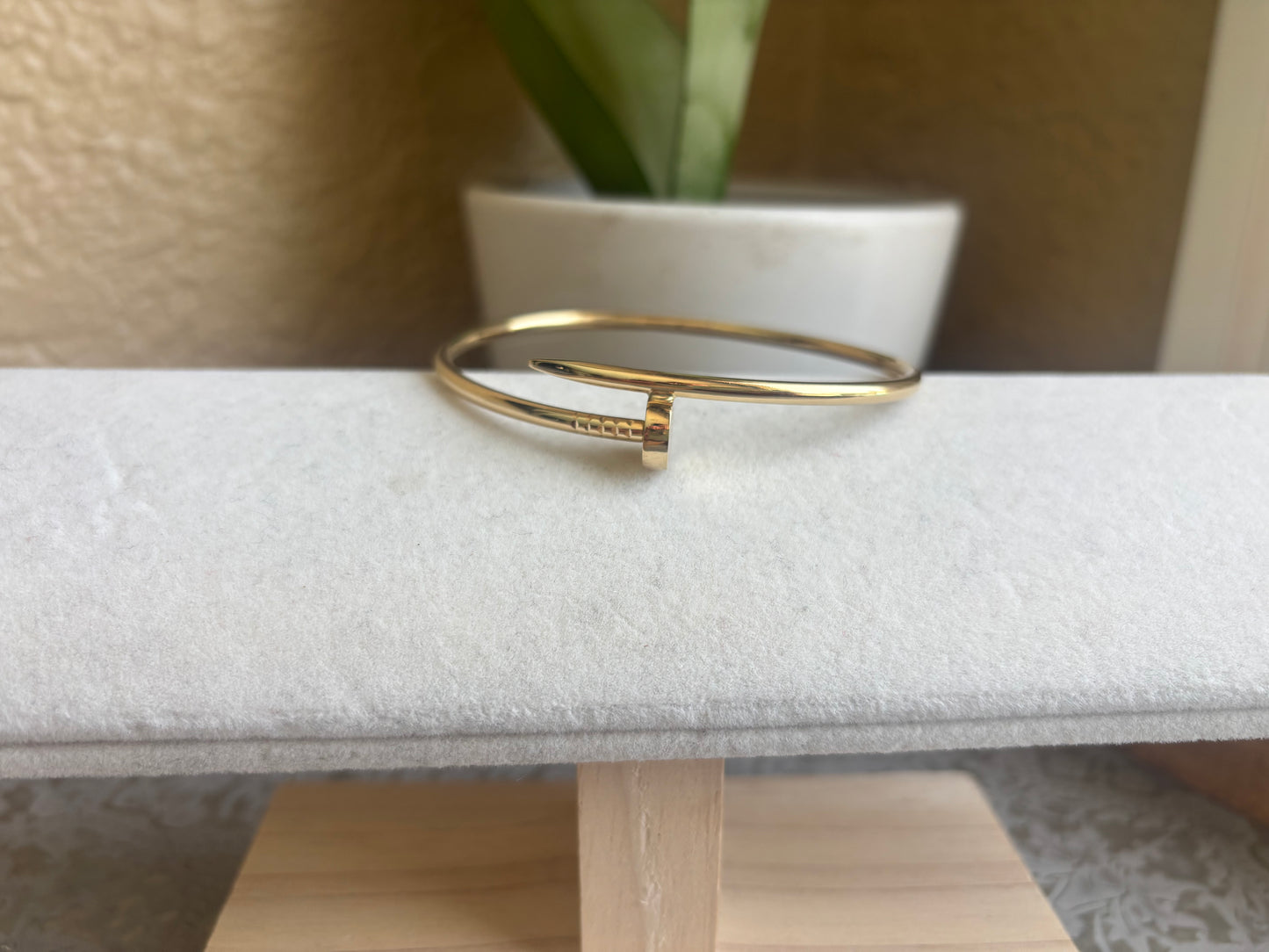 18K Real Gold Nail Bangle sz19