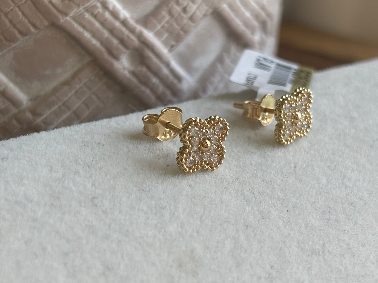 18K Real Gold Stud