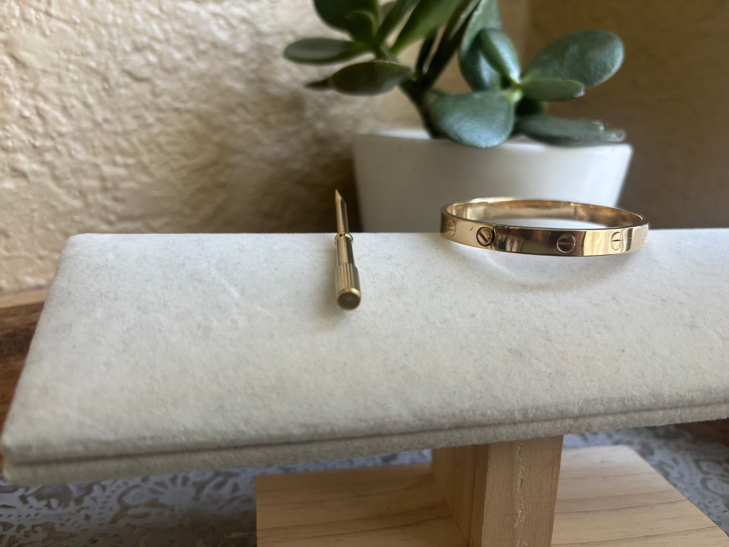 18K Real Gold Bangle sz16