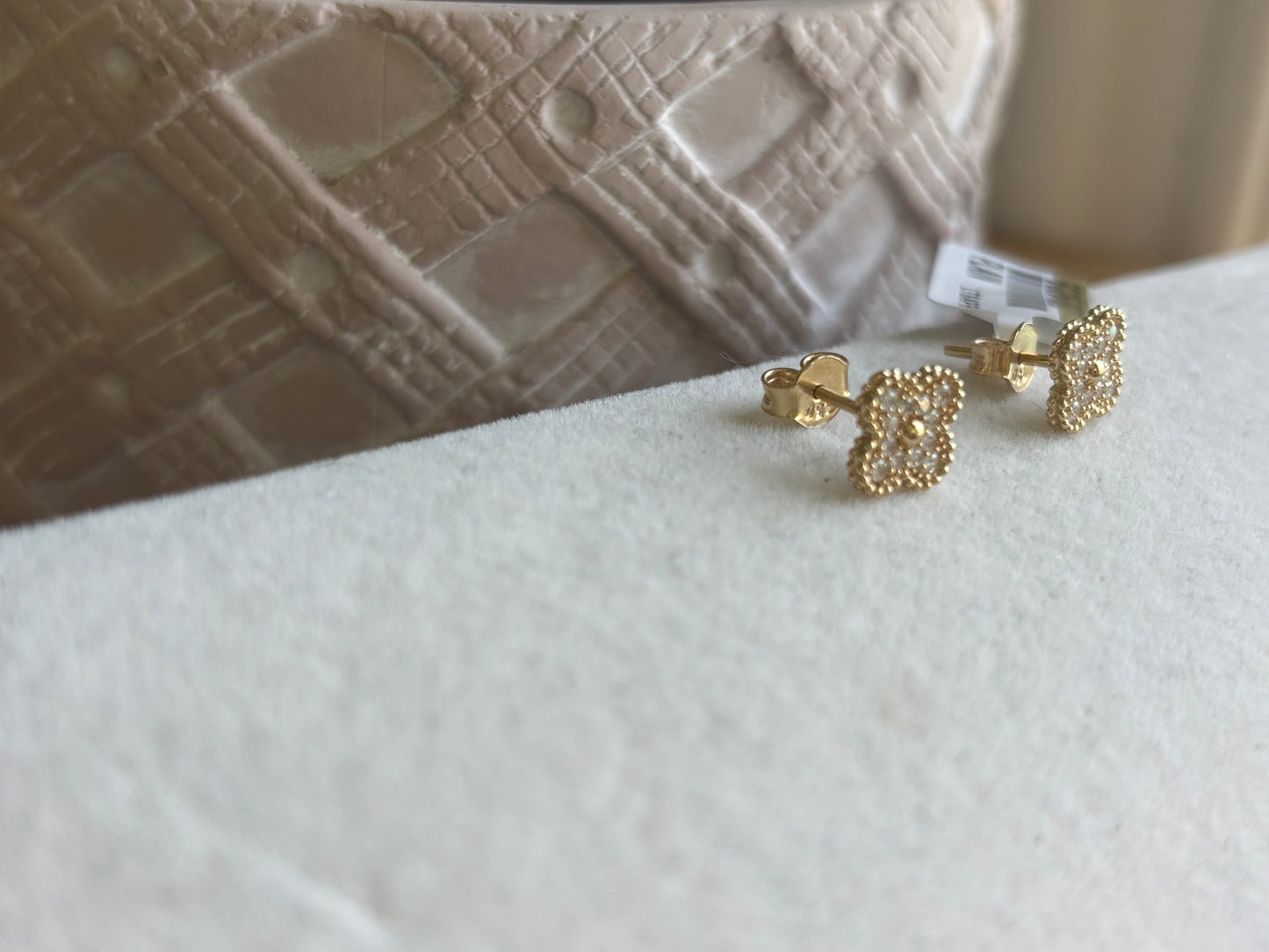 18K Real Gold Stud