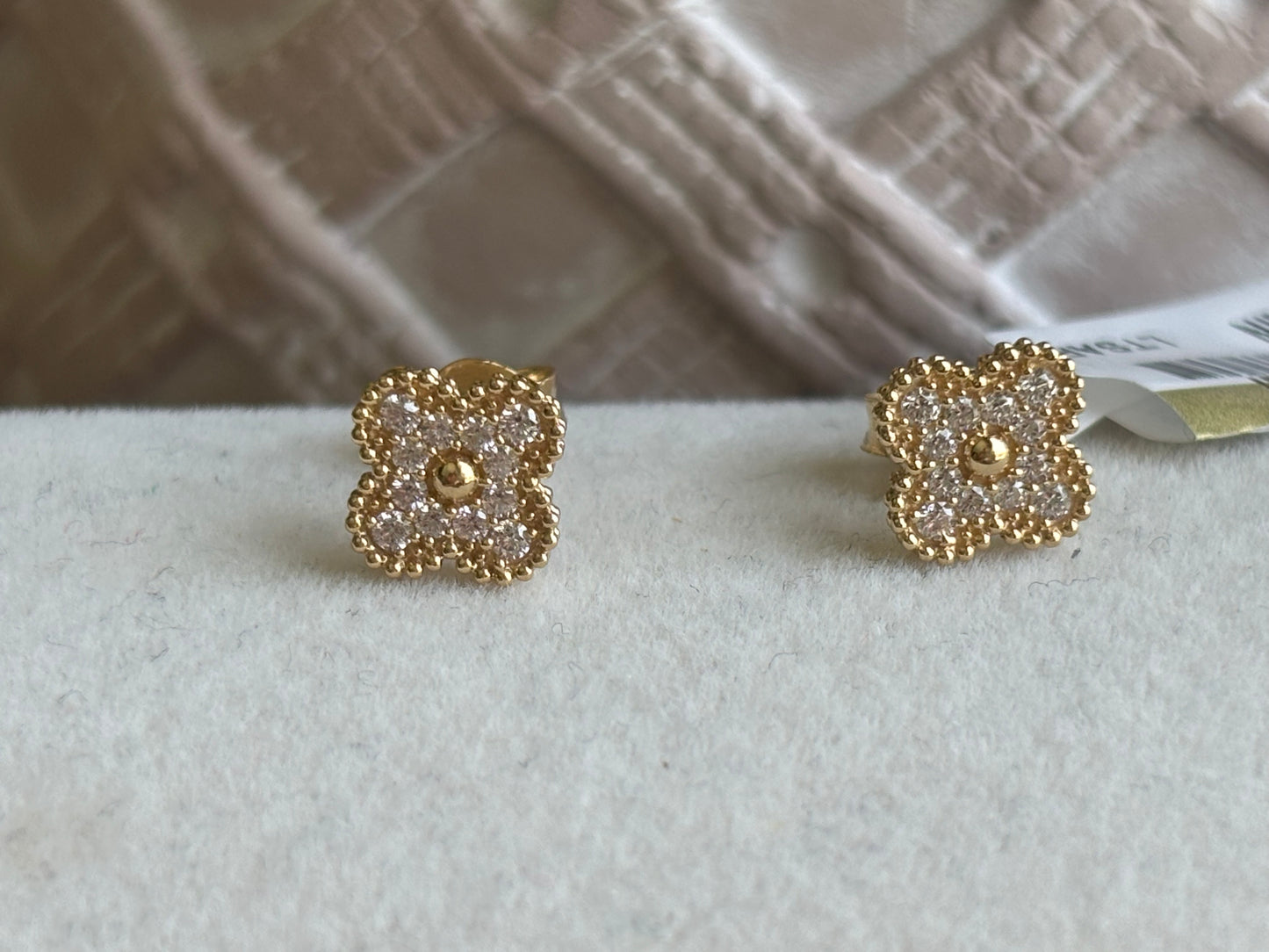 18K Real Gold Stud