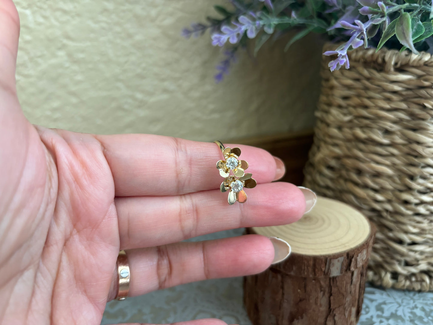 18K Real Gold ring Sz 7