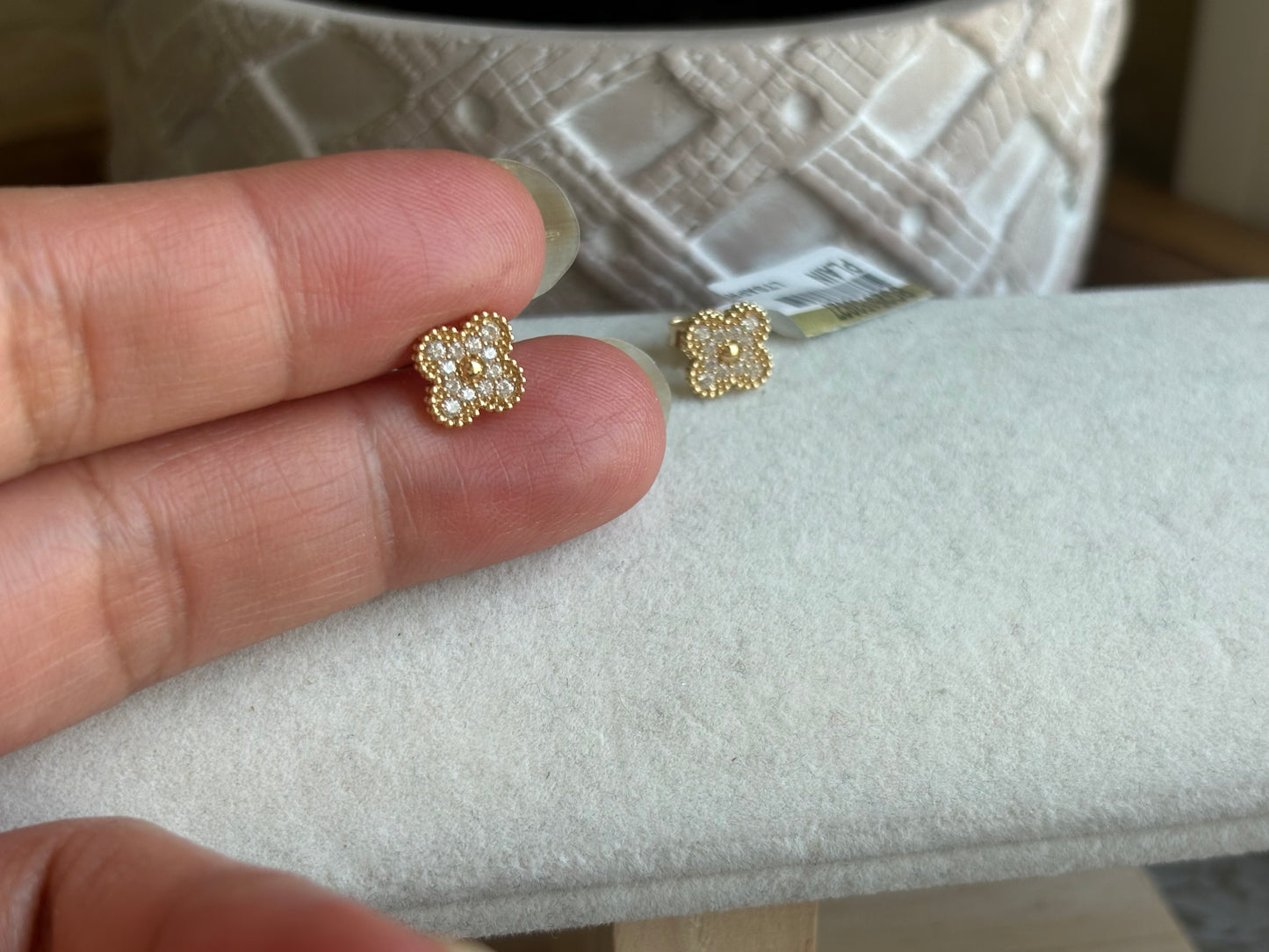 18K Real Gold Stud