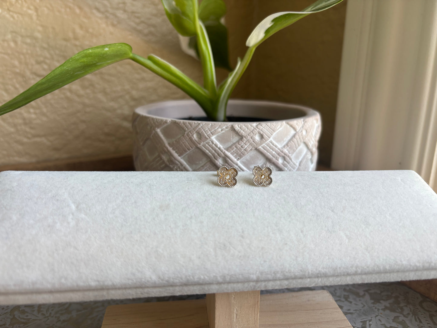 18K Real Gold Stud