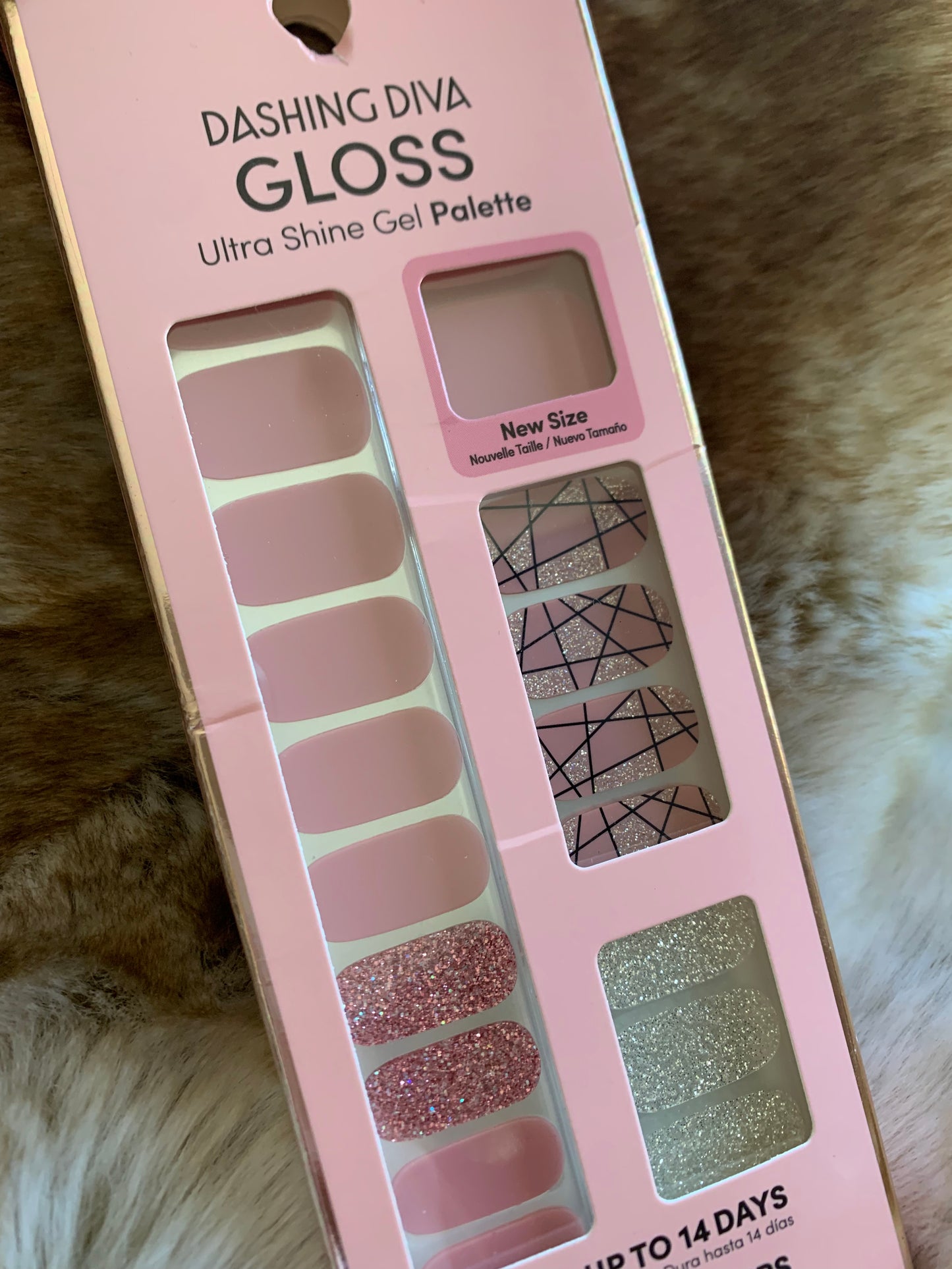 Dashing Diva gloss gel palette